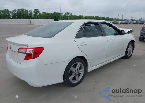 2014 Toyota Camry Se z USA, uszkodzony, nr VIN 4T1BF1FK9EU414735